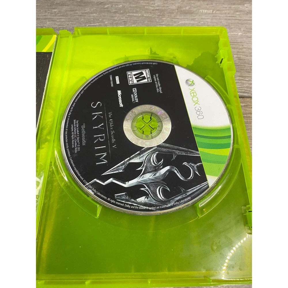 The Elder Scrolls V Skyrim Xbox 360 Bethesda RPG Game‎ with Map and Manual